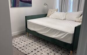 Cape Cod Comfort | Walk to the Beach - Monument Beach, Massachusetts