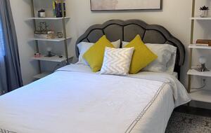 Cape Cod Comfort | Walk to the Beach - Monument Beach, Massachusetts