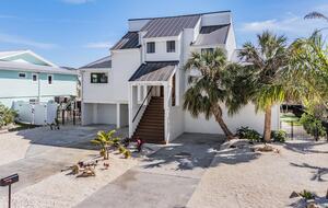 Waterfront Elegance on Anna Maria Island - Anna Maria, Florida