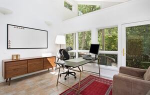 A Secluded Hamptons Escape Between Sag Harbor & Bridgehampton - Sag Harbor, New York