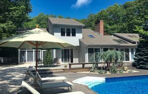 A Secluded Hamptons Escape Between Sag Harbor & Bridgehampton - Sag Harbor, New York