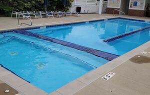 Elegant Townhome with Rooftop Retreat & Beach Access - New Buffalo, Michigan