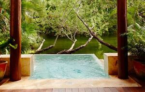 Luxurious Penthouse Retreat with Private Pool & Golf Access - Solidaridad, Mexico