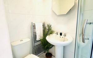 Modern Coastal Living Steps from Filey Beach - Filey, United Kingdom