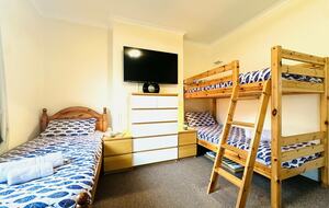 Modern Coastal Living Steps from Filey Beach - Filey, United Kingdom