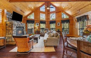 Tranquility Among the Trees in Hochatown - Broken Bow, Oklahoma