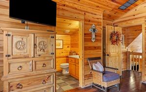 Tranquility Among the Trees in Hochatown - Broken Bow, Oklahoma