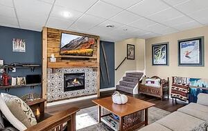 Elevated Mountain Hideaway Overlooking Holiday Valley - Ellicottville, New York