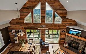 Elevated Mountain Hideaway Overlooking Holiday Valley - Ellicottville, New York