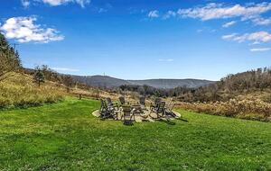 Elevated Mountain Hideaway Overlooking Holiday Valley - Ellicottville, New York