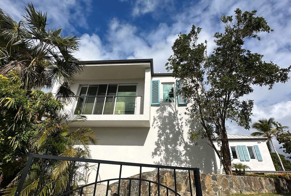 Elevated Island Carriage House with Stunning Sunset Views - Cruz Bay, Virgin Islands, U.S.