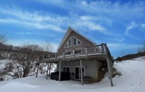 Elevated Mountain Hideaway Overlooking Holiday Valley - Ellicottville, New York