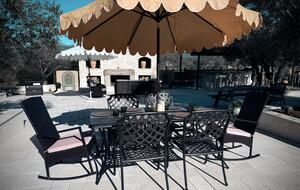 Petaluma One of a Kind Vineyard Residence - Petaluma, California