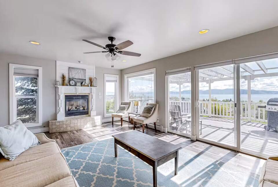 Refined Retreat Overlooking Bear Lake - Garden City, Utah