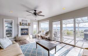 Refined Retreat Overlooking Bear Lake - Garden City, Utah