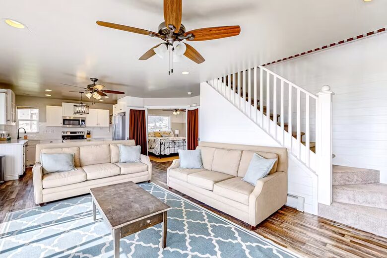 Refined Retreat Overlooking Bear Lake - Garden City, Utah