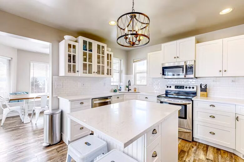 Refined Retreat Overlooking Bear Lake - Garden City, Utah