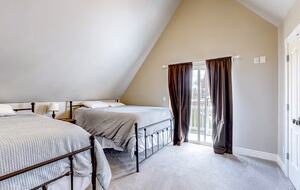 Refined Retreat Overlooking Bear Lake - Garden City, Utah