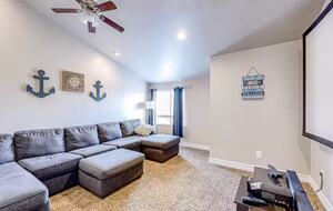 Refined Retreat Overlooking Bear Lake - Garden City, Utah