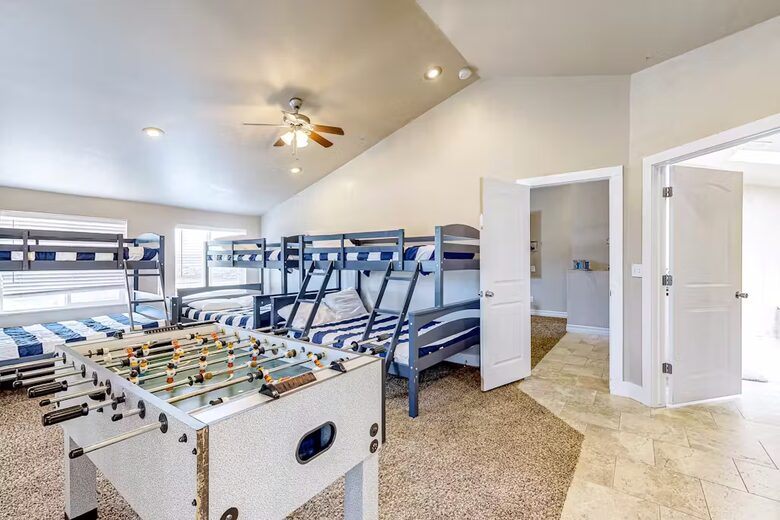 Refined Retreat Overlooking Bear Lake - Garden City, Utah