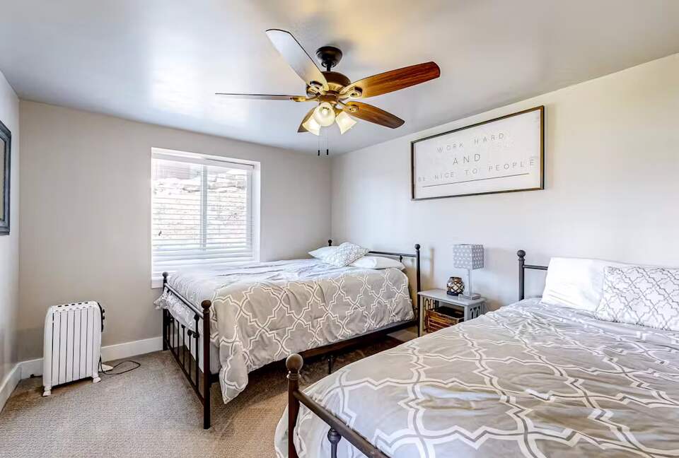 Refined Retreat Overlooking Bear Lake - Garden City, Utah