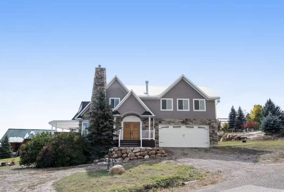 Refined Retreat Overlooking Bear Lake - Garden City, Utah