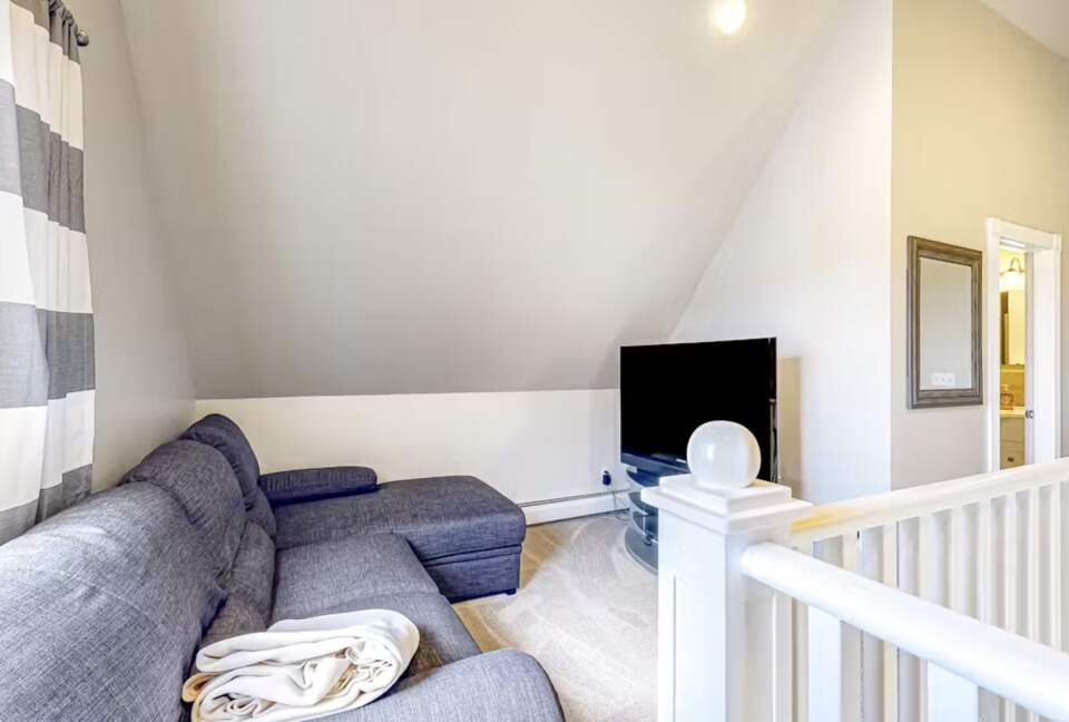 Refined Retreat Overlooking Bear Lake - Garden City, Utah