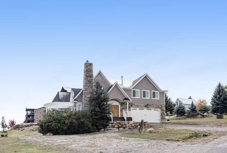 Refined Retreat Overlooking Bear Lake - Garden City, Utah