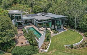 Modern Hinterland Sanctuary - Doonan, Australia