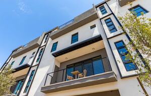 Modern Scottsdale Escape with Private Rooftop Lounge - Scottsdale, Arizona