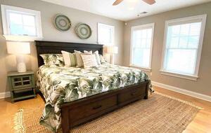 Charming Beach Escape with Lakeview Porch | 1 Block to Jenk Boardwalk - Point Pleasant Beach, New Jersey