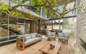 Architectural Brilliance Overlooking the Swan River - Perth, Australia