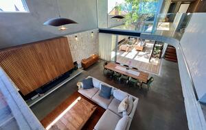 Architectural Brilliance Overlooking the Swan River - Perth, Australia