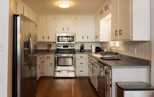 Refined Point-Lot Haven with Private Dock and Pool - Eatonton, Georgia