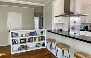 Elegant Family Home Near Berkeley & San Francisco - El Cerrito, California