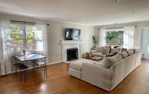 Elegant Family Home Near Berkeley & San Francisco - El Cerrito, California