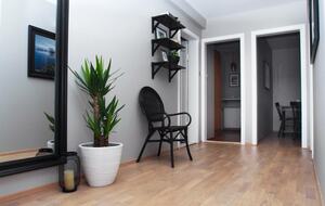 Charming Akureyri 2BD Apartment with Fjord Views - Akureyri, Iceland