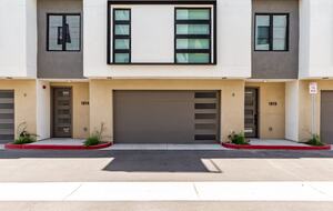 Modern Scottsdale Escape with Private Rooftop Lounge - Scottsdale, Arizona