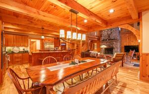 Breakaway Haven | Mountain Comfort Meets Ski-In Access - Carrabassett Valley, Maine