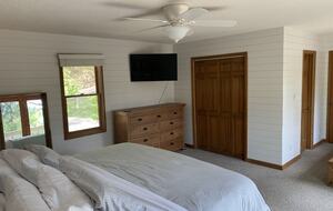 Serene Lakefront Retreat on Norris Lake - La Follette, Tennessee