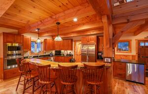 Breakaway Haven | Mountain Comfort Meets Ski-In Access - Carrabassett Valley, Maine
