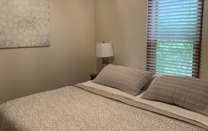 Serene Lakefront Retreat on Norris Lake - La Follette, Tennessee