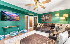 A Family-Friendly Retreat Near Denver - Littleton, Colorado