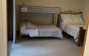 Serene Lakefront Retreat on Norris Lake - La Follette, Tennessee