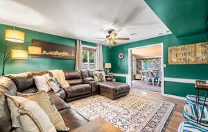 A Family-Friendly Retreat Near Denver - Littleton, Colorado