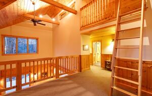 Breakaway Haven | Mountain Comfort Meets Ski-In Access - Carrabassett Valley, Maine