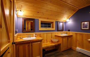 Breakaway Haven | Mountain Comfort Meets Ski-In Access - Carrabassett Valley, Maine