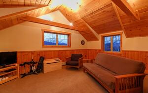 Breakaway Haven | Mountain Comfort Meets Ski-In Access - Carrabassett Valley, Maine
