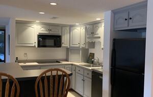 Serene Lakefront Retreat on Norris Lake - La Follette, Tennessee