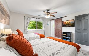 A Family-Friendly Retreat Near Denver - Littleton, Colorado